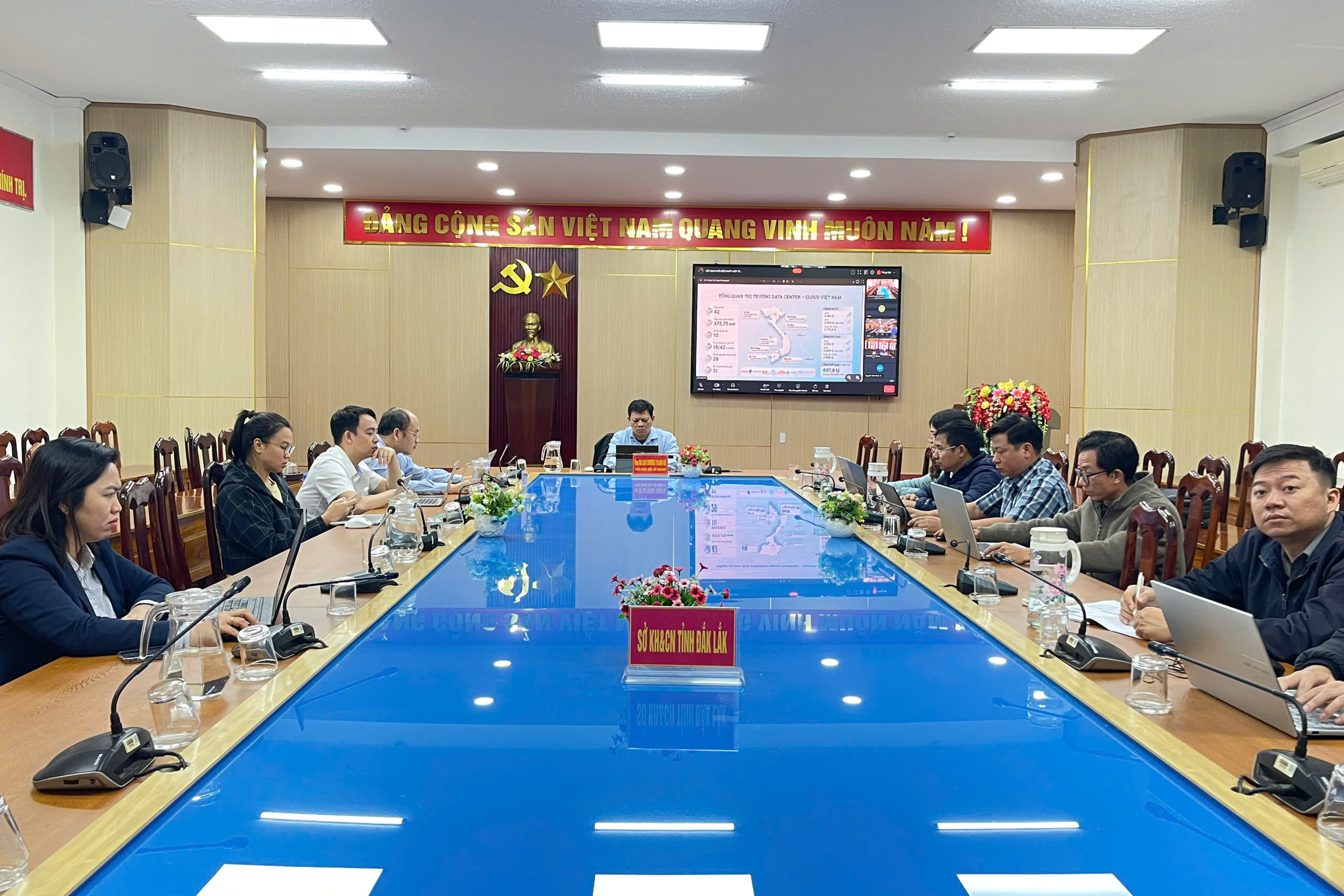 Hội nghị phổ biến pháp luật về quản lý dịch vụ trung tâm dữ liệu và điện toán đám mây